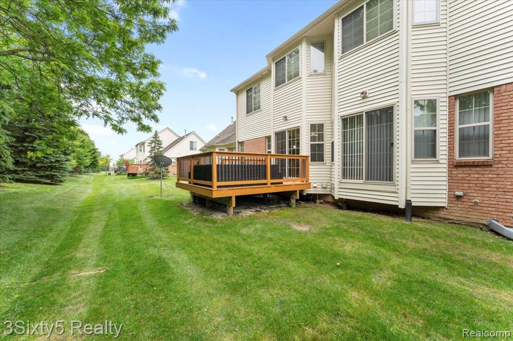 8733 Hardwood Drive, 101, Belleville, MI 48111 — Photo 25