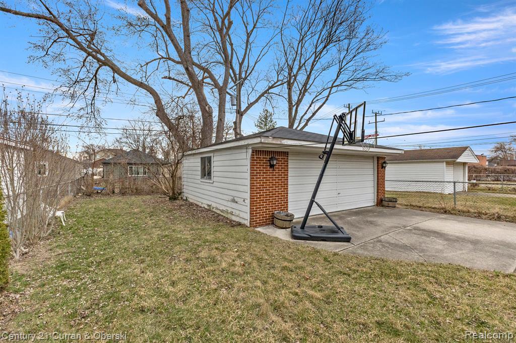 7244 FENTON Street, Dearborn Heights, MI 48127 — Photo 26