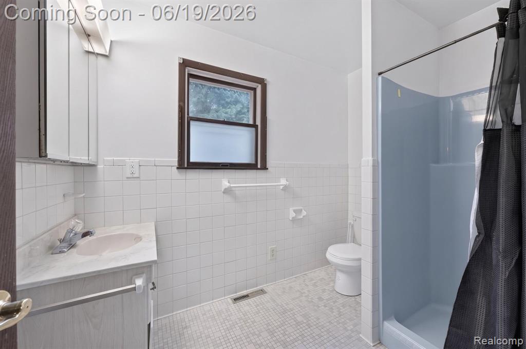 5330 Sheridan Road, Saginaw, MI 48601 — Photo 38