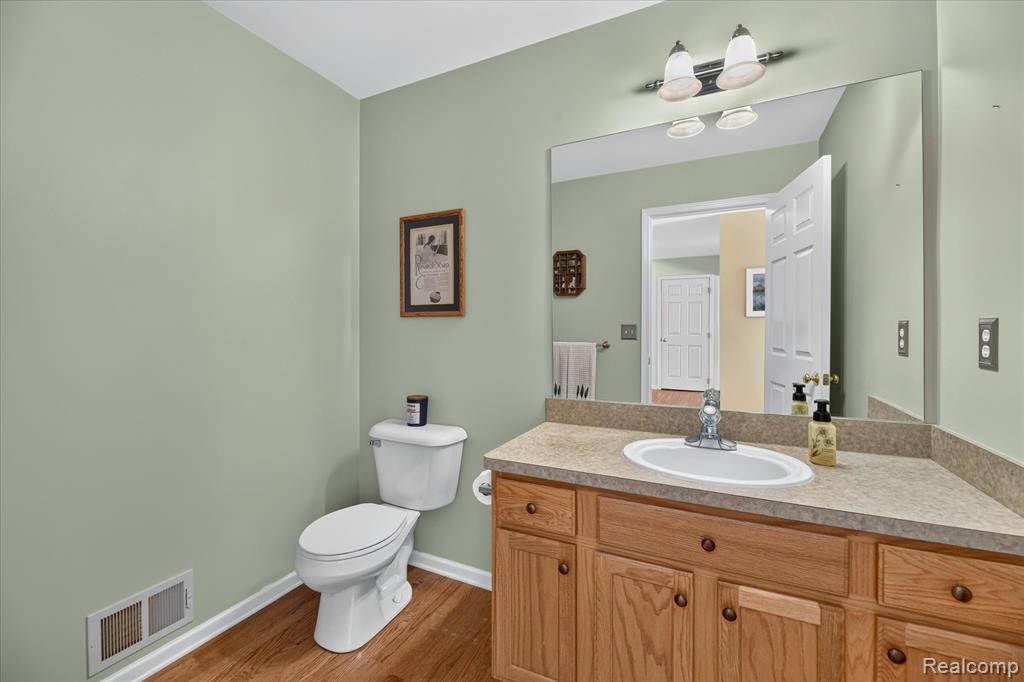 2445 Lorraina Lane, Hartland, MI 48353 — Photo 16