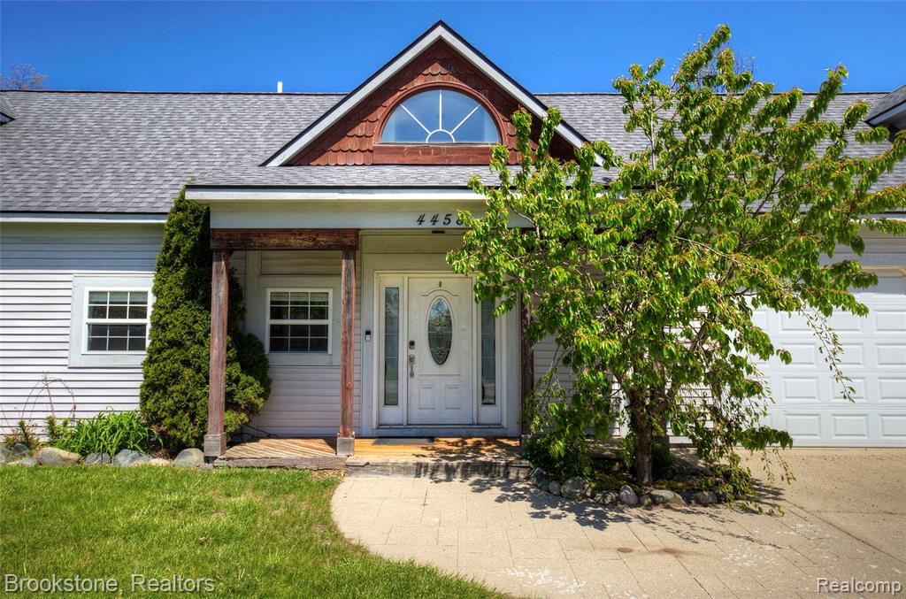 4458 Seeden Street, Waterford, MI 48329 — Photo 3