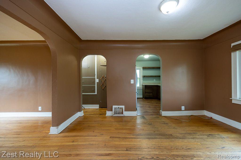 9471 PONTIAC LAKE Road, White Lake, MI — Photo 35