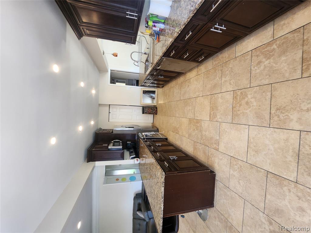 6878 Drexel Street, Dearborn Heights, MI 48127 — Photo 15
