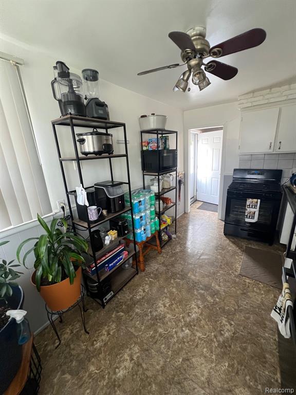 22480 Hillock Avenue, Warren, MI 48089 — Photo 11