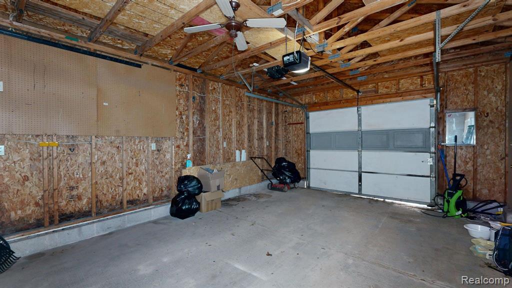 4322 GREENLY Street, Burton, MI 48529 — Photo 27