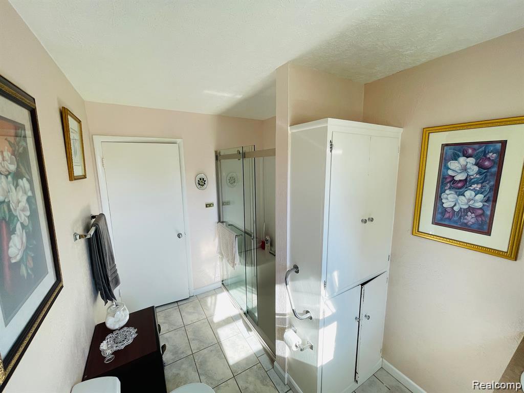 11424 W Corunna Road, Lennon Vlg, MI 48449 — Photo 7