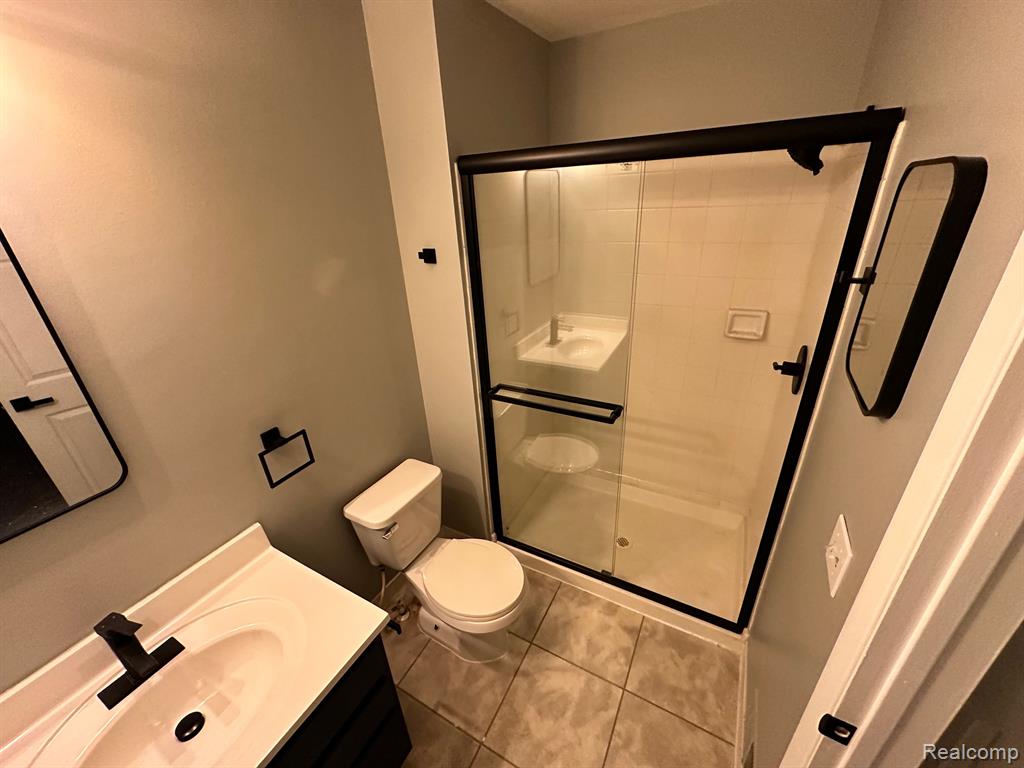 22100 CAPE COD Way, Farmington Hills, MI 48336 — Photo 18