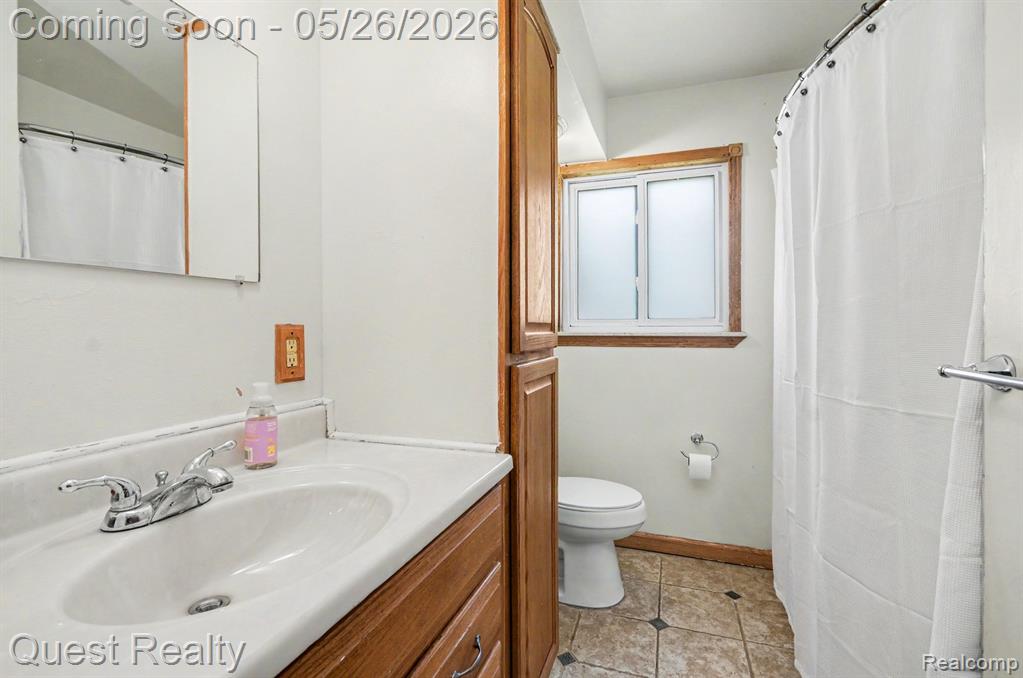 28326 Los Olas Drive, Warren, MI 48093 — Photo 15