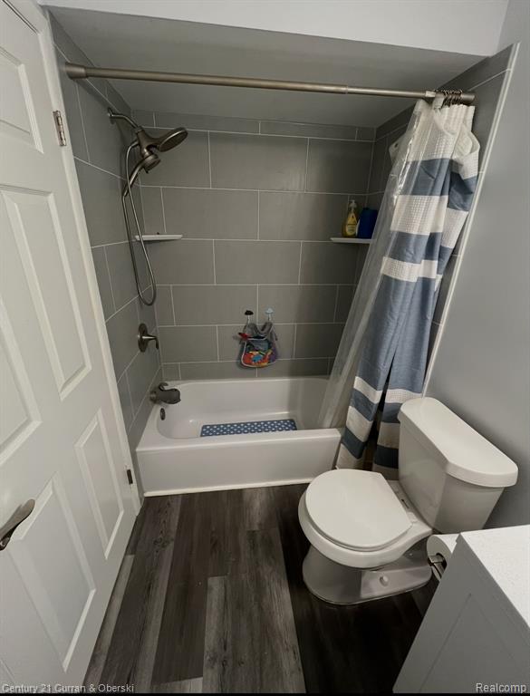 7431 N Briarcliff Knoll Drive, West Bloomfield, MI — Photo 17