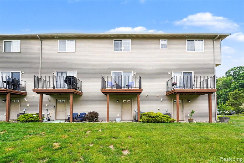 2234 Knotty Pine Trail, Howell, MI 48855 — Photo 18