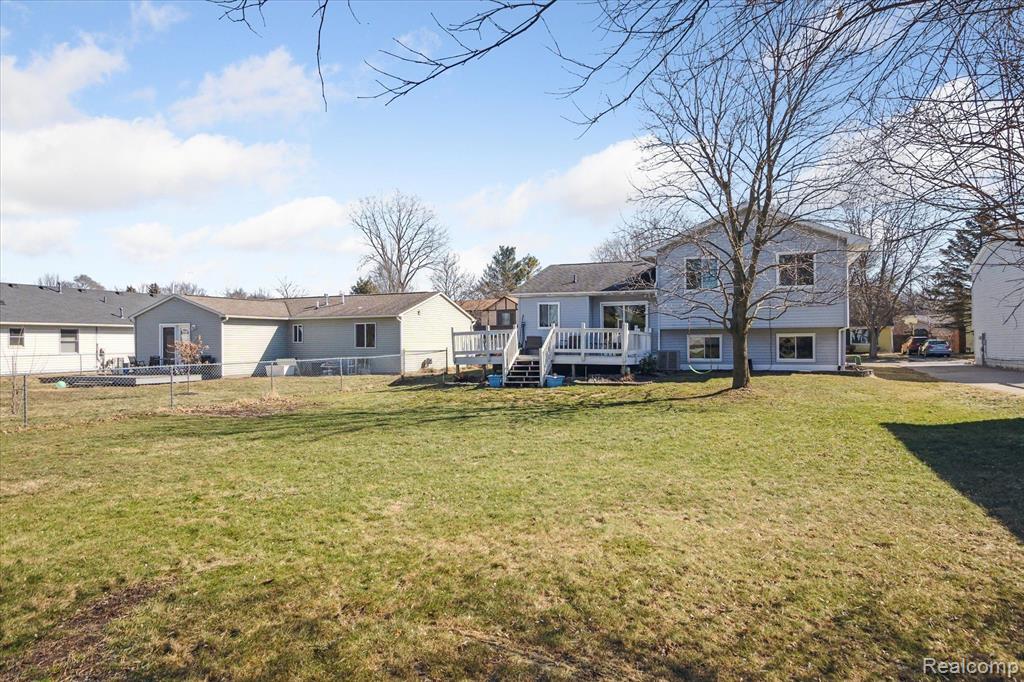814 MEADOWLARK Lane, Howell, MI 48843 — Photo 44