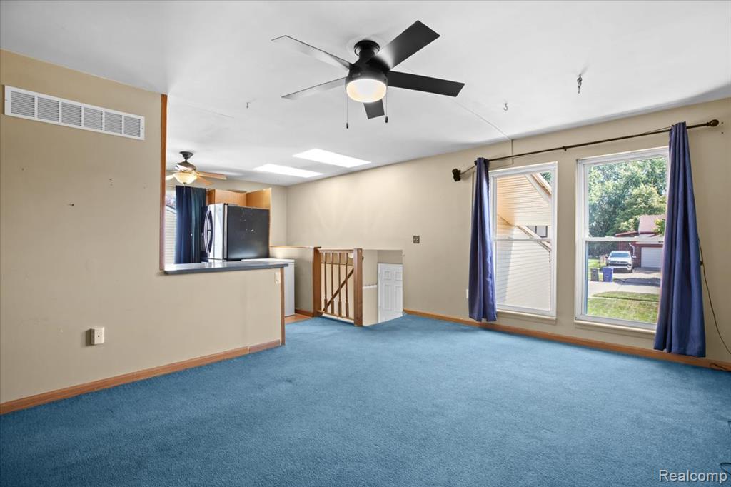 6717 Foxthorn Road, Canton, MI 48187 — Photo 9