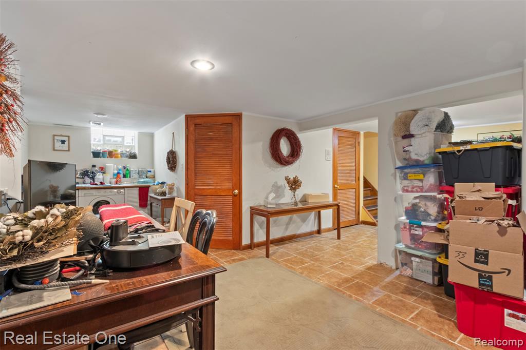 939 S HIGHLAND Street, Dearborn, MI 48124 — Photo 36