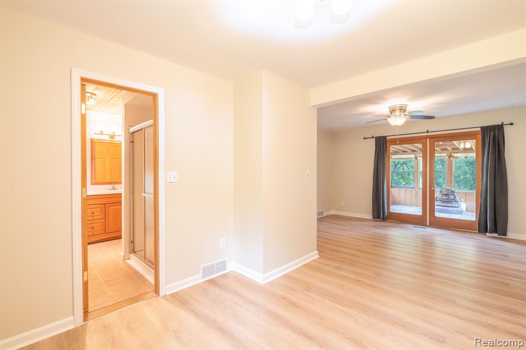 9920 DEXTER PINCKNEY Road, Pinckney, MI 48169 — Photo 29