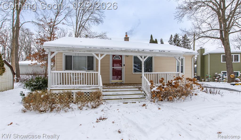 2161 E Euna, Wixom, MI 48393 — Photo 2