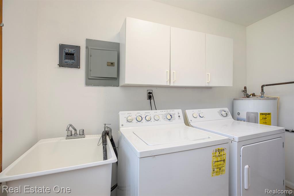 51341 Neumaier Drive, Shelby Twp, MI 48316 — Photo 12