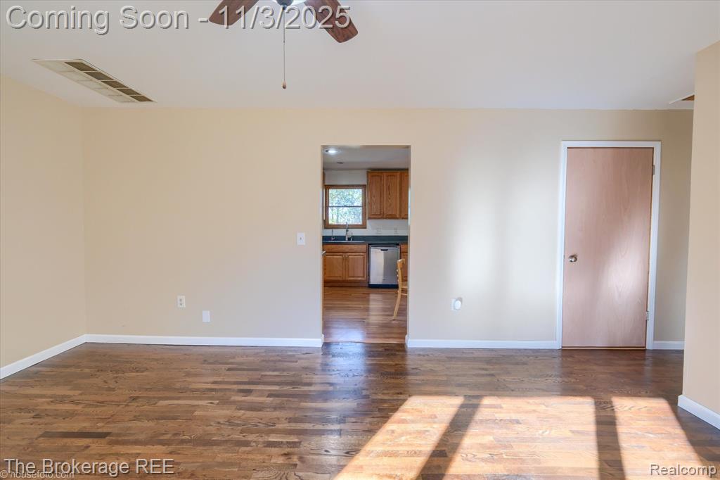 9298 Hilda Lane, Flushing, MI 48433 — Photo 7