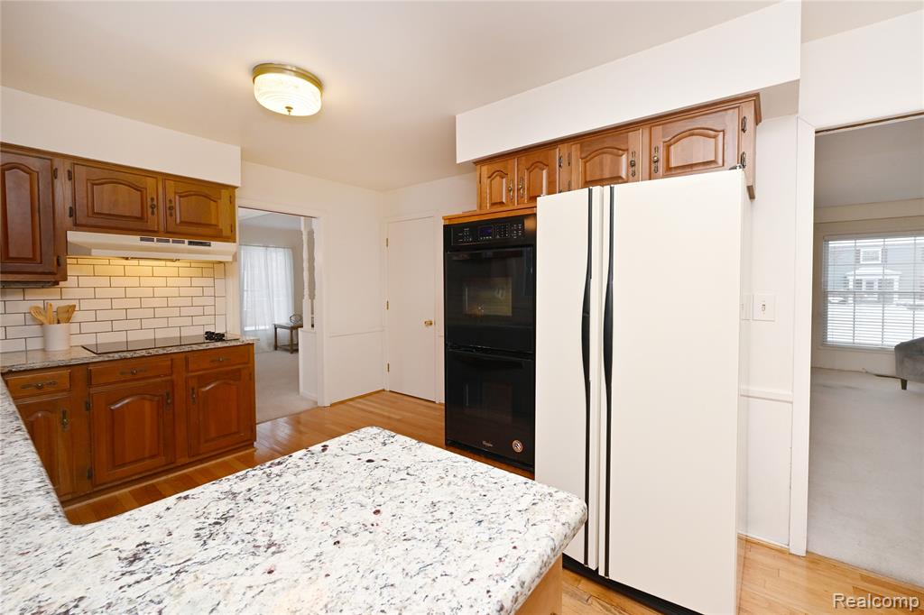 488 Bryn Mawr Street, Birmingham, MI 48009 — Photo 11