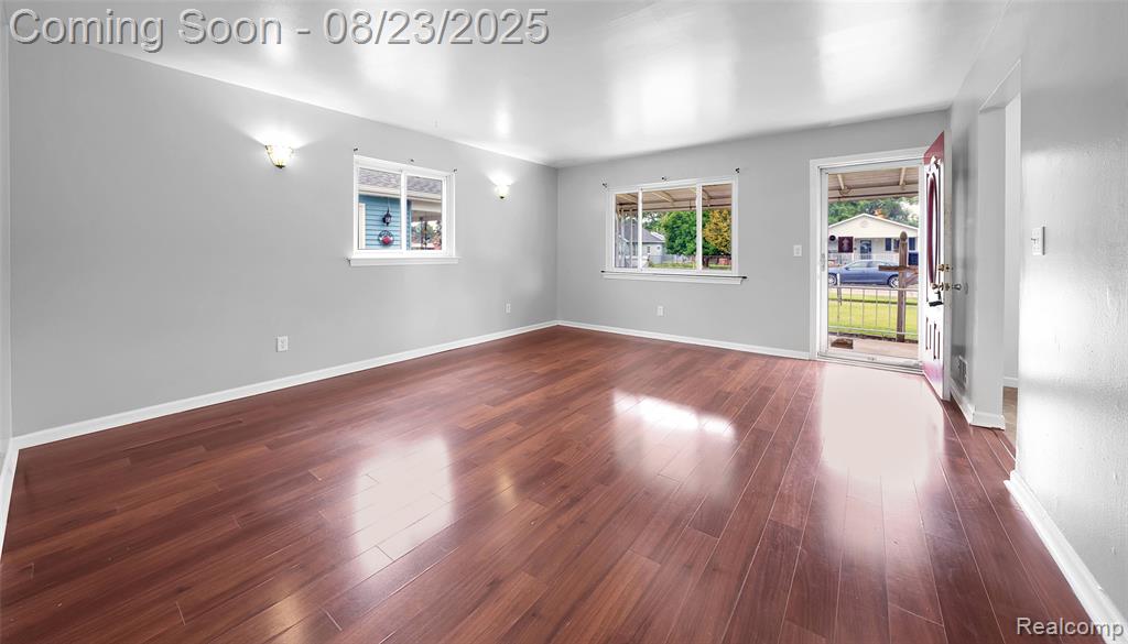 4952 Clippert Street, Dearborn Heights, MI 48125 — Photo 8