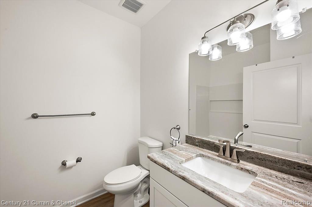 632 Pointe Drive, Walled Lake, MI 48390 — Photo 20