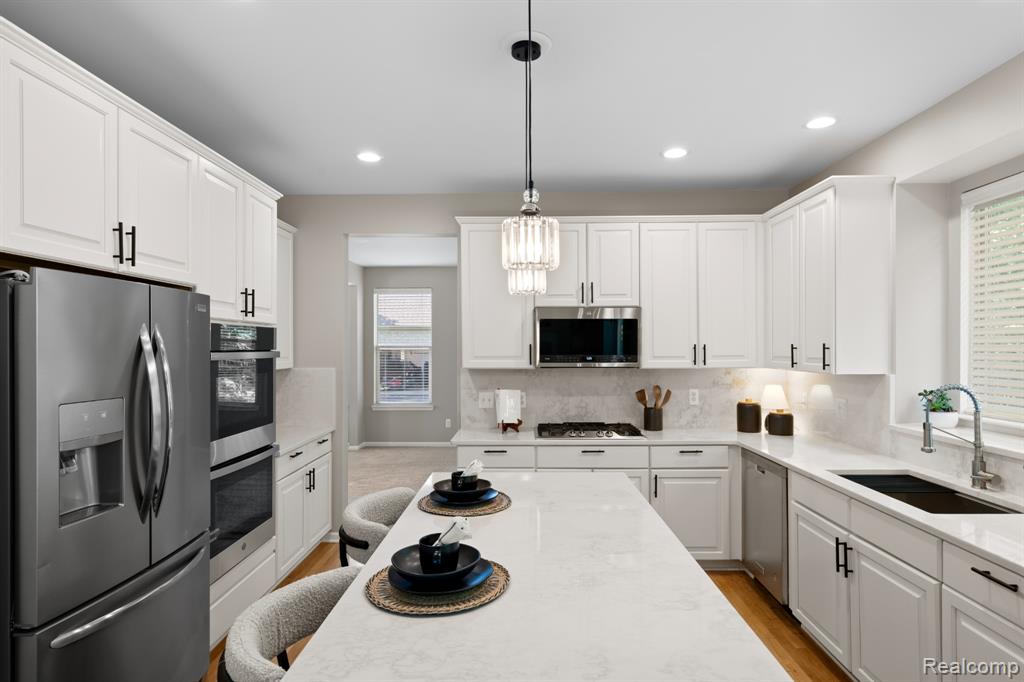 5634 Plantation Drive, Commerce Twp, MI 48382 — Photo 14