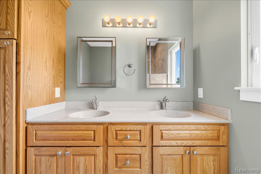 4266 McCandlish Road, Grand Blanc, MI 48439 — Photo 30