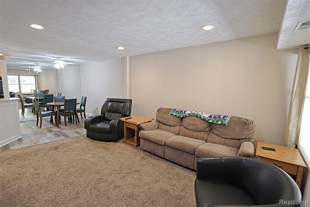 61278 Greenwood Drive, South Lyon, MI 48178 — Photo 4