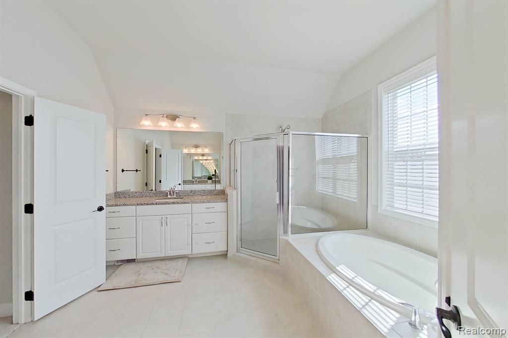 2441 BLACKWOOD, Canton, MI 48188 — Photo 31