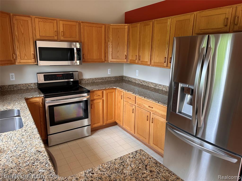 1812 Stoldt Avenue, Imlay City, MI 48444 — Photo 4