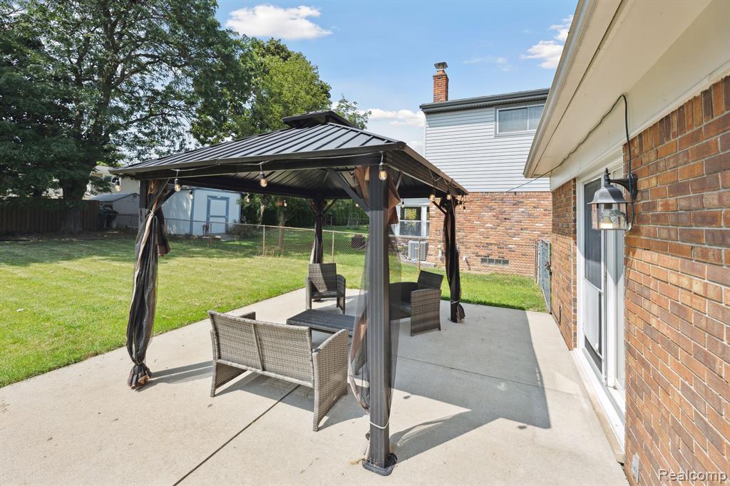 7363 HILLSBORO Drive, Canton, MI 48187 — Photo 35