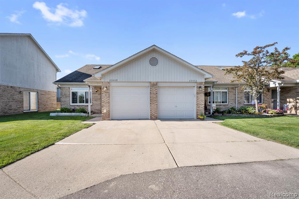 23449 Reading Court, Trenton, MI 48183 — Photo 2