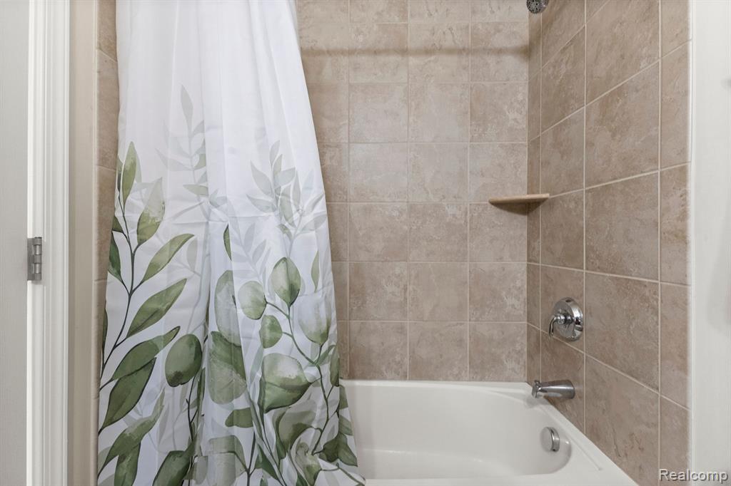 50262 TETON RIDGE Drive, Northville, MI 48168 — Photo 37