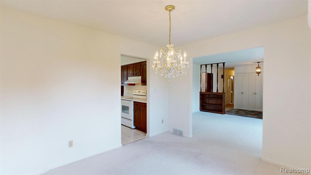 5204 Applewood Drive, Flushing, MI 48433 — Photo 38