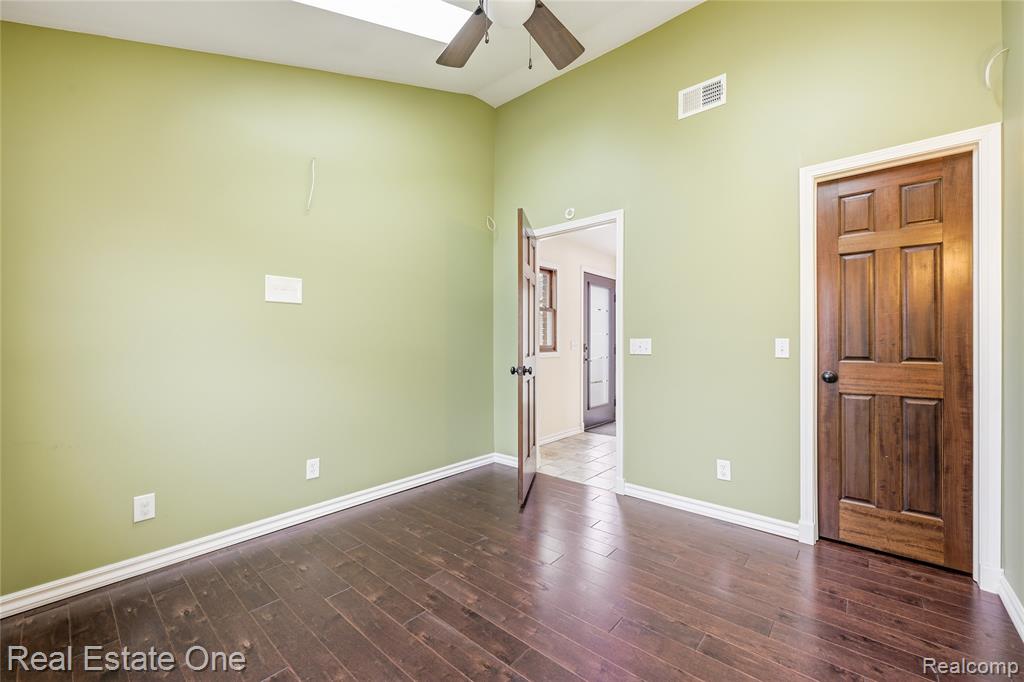 10428 King Road, Davisburg, MI 48350 — Photo 41