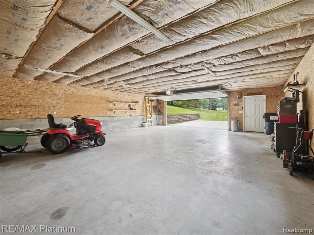 9071 Thornapple Drive, Pinckney, MI 48169 — Photo 60