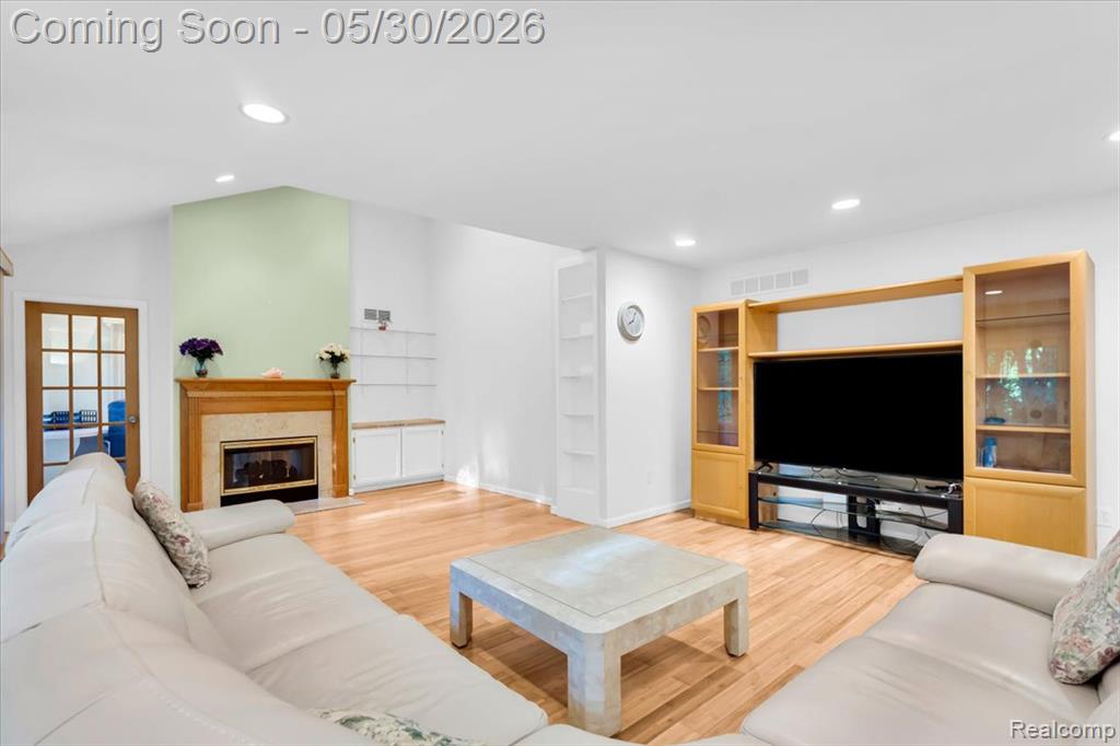 29100 Creek Bend Drive, Farmington, MI 48331 — Photo 7