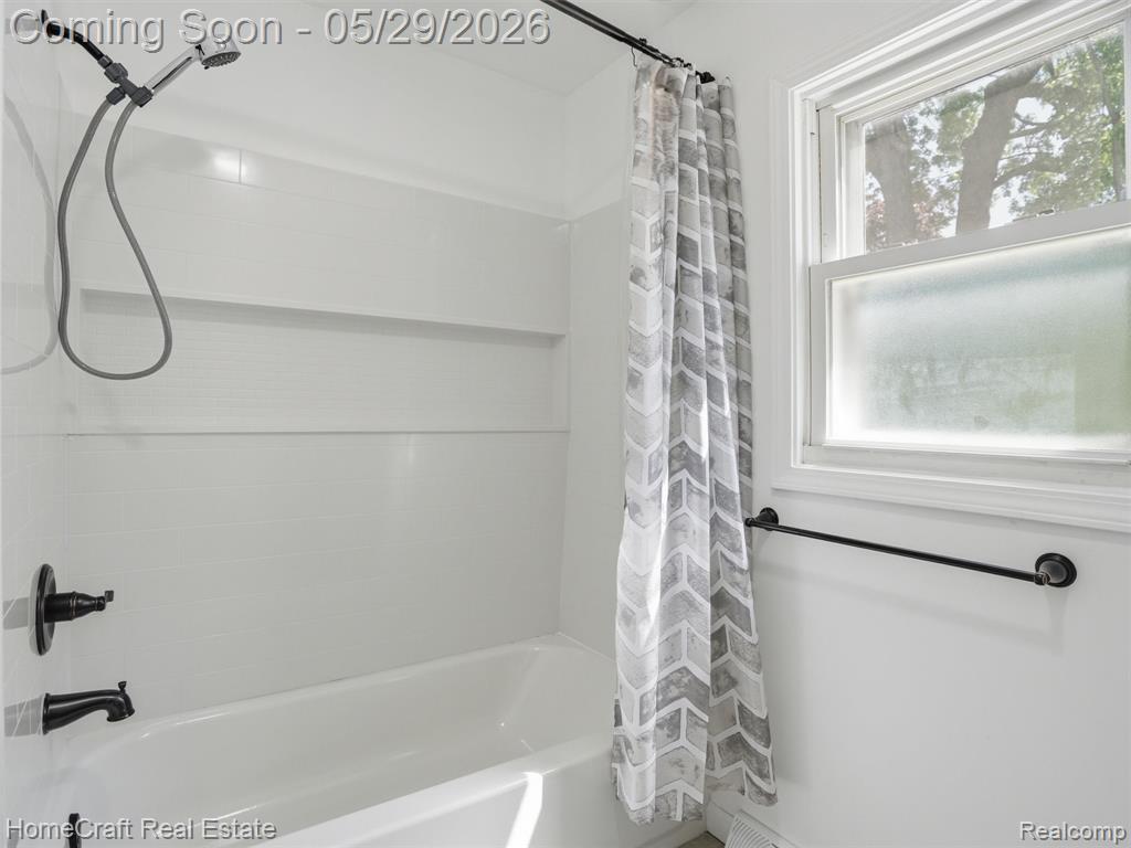 31245 BEVERLY Road, Romulus, MI 48174 — Photo 14