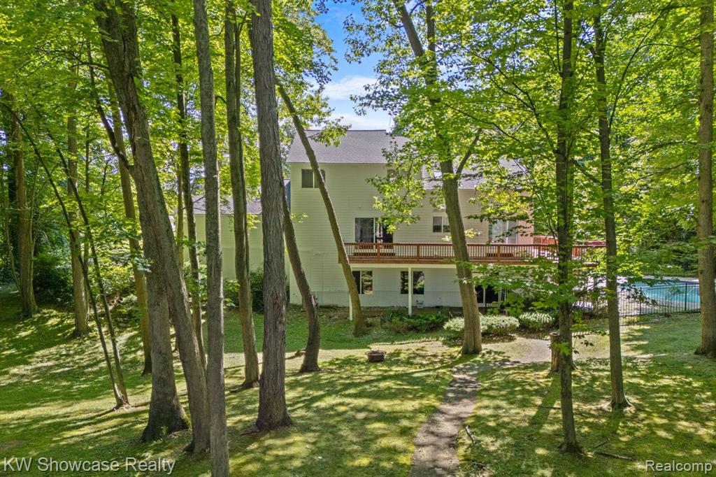 6255 WHISPERING MEADOWS Drive, White Lake, MI 48383 — Photo 50