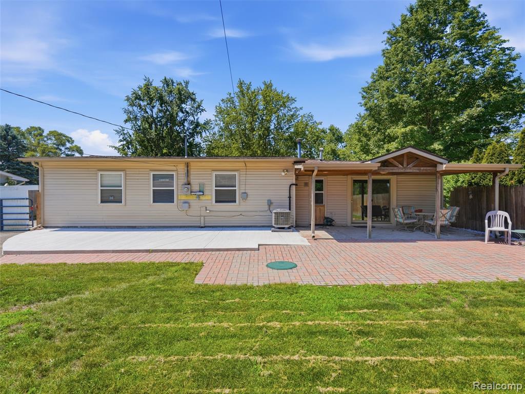 6271 Stephen, Brighton, MI 48116 — Photo 6