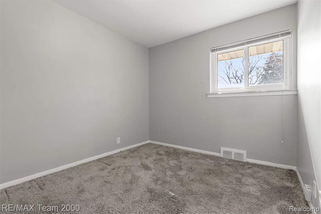 19431 STEPHENS, Eastpointe, MI 48021 — Photo 30