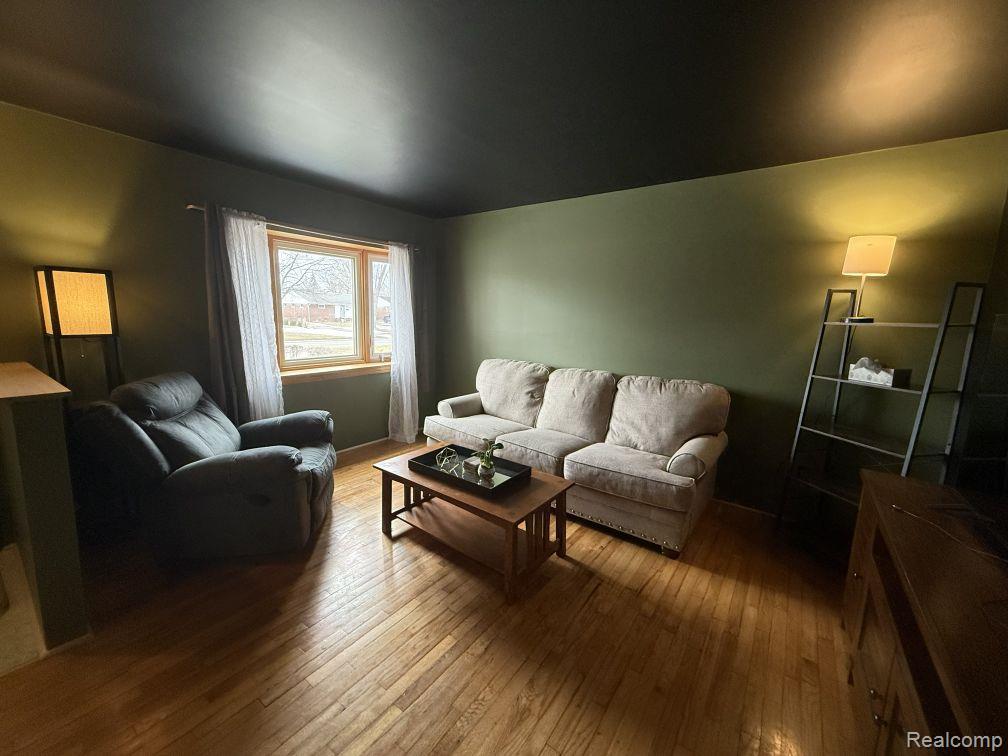 8411 Monroe Boulevard, Taylor, MI 48180 — Photo 12