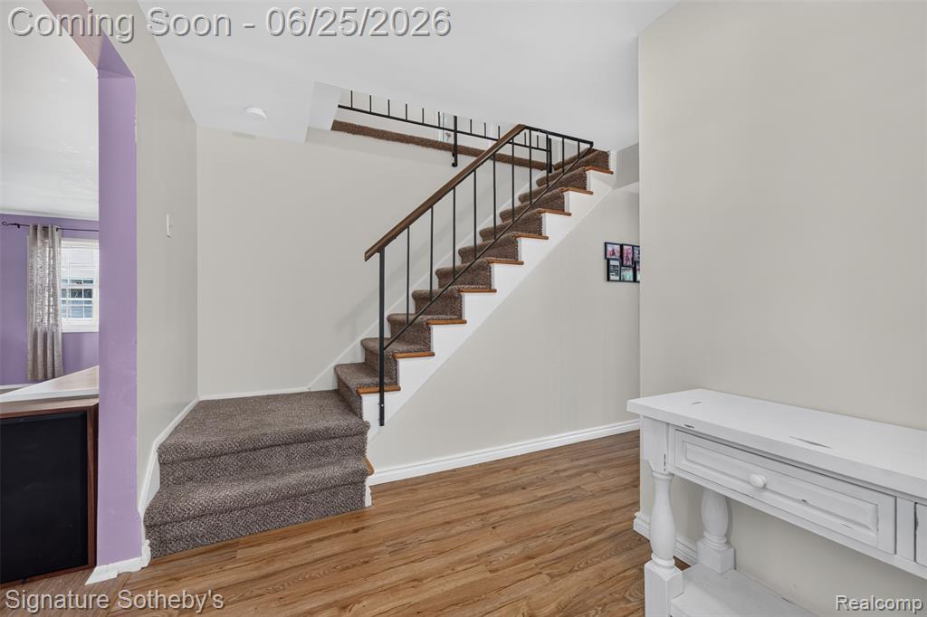 4672 Argyle Drive, Troy, MI 48085 — Photo 12