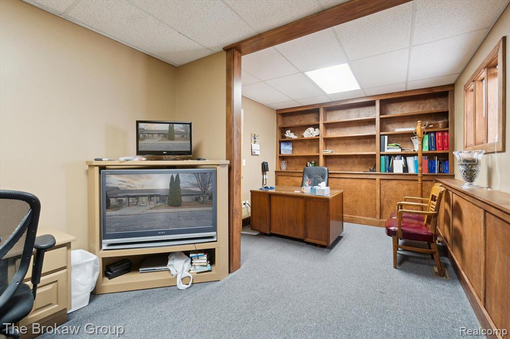 4212 LENNON Road, Flint, MI 48507 — Photo 38