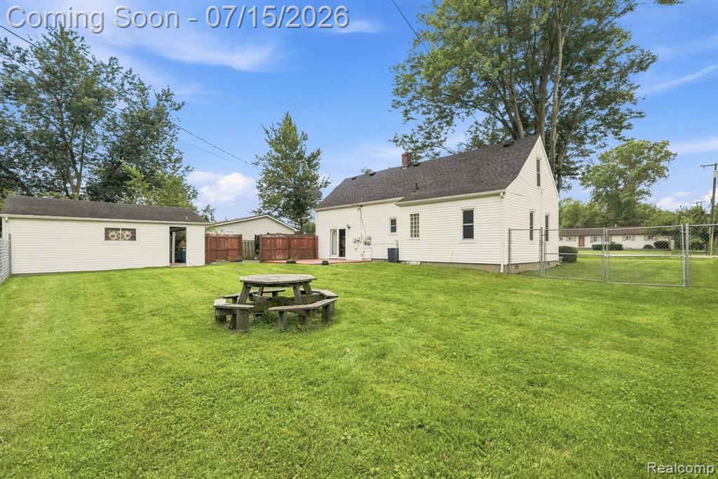 7571 Marlowe Road, Van Buren, MI 48111 — Photo 23