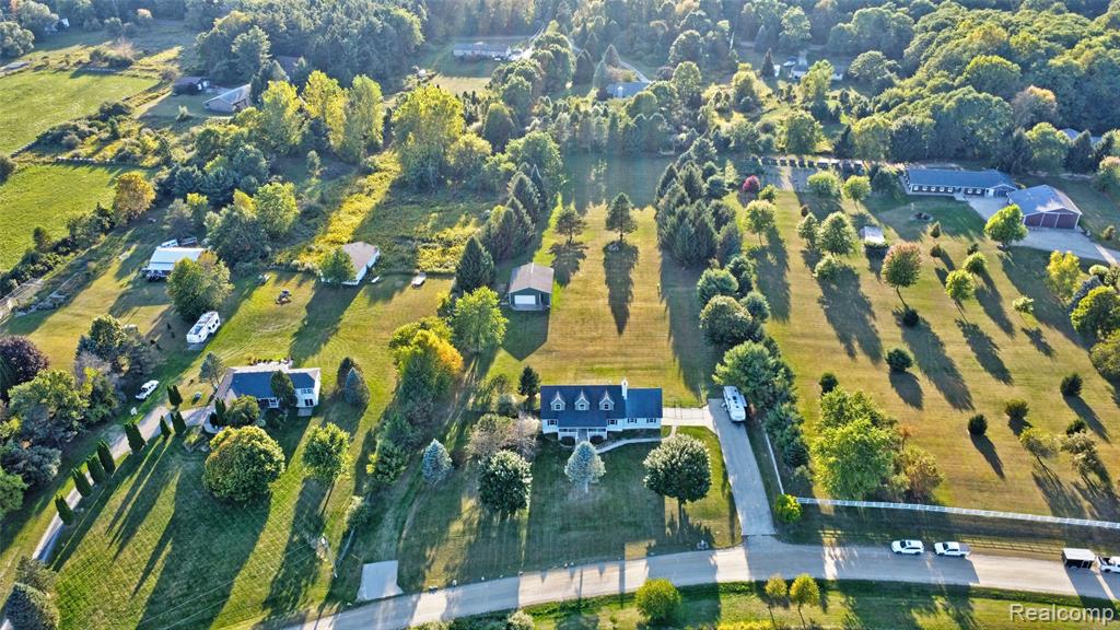2290 Silver Fox Run, Holly, MI 48442 — Photo 45