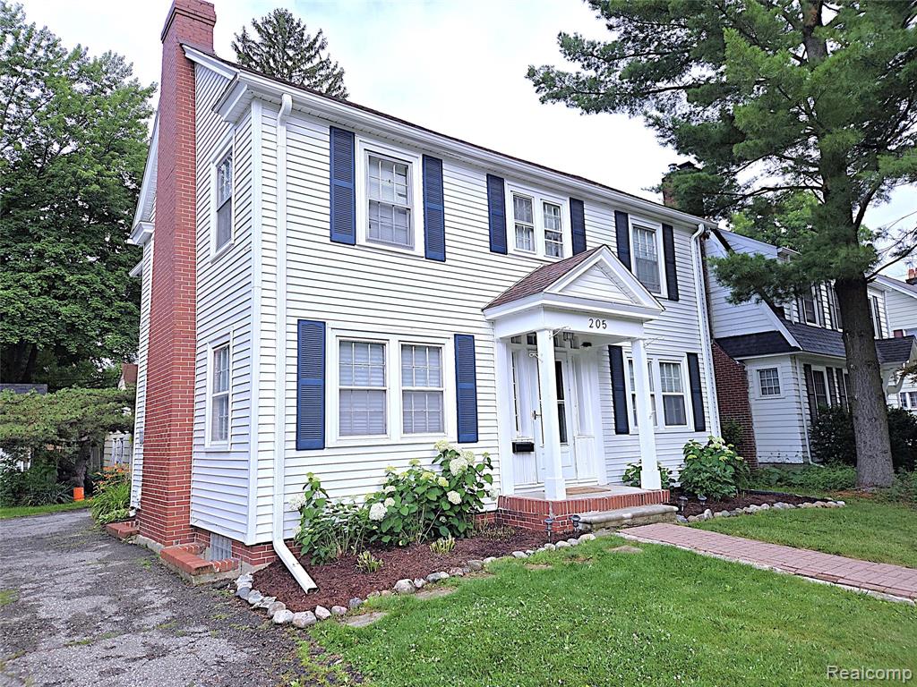 205 E Iroquois Road, Pontiac, MI 48341 — Photo 2