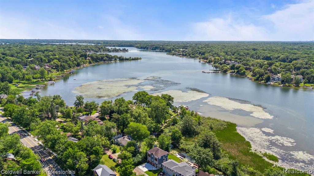 4015 Green Lake Road, West Bloomfield, MI 48324 — Photo 48