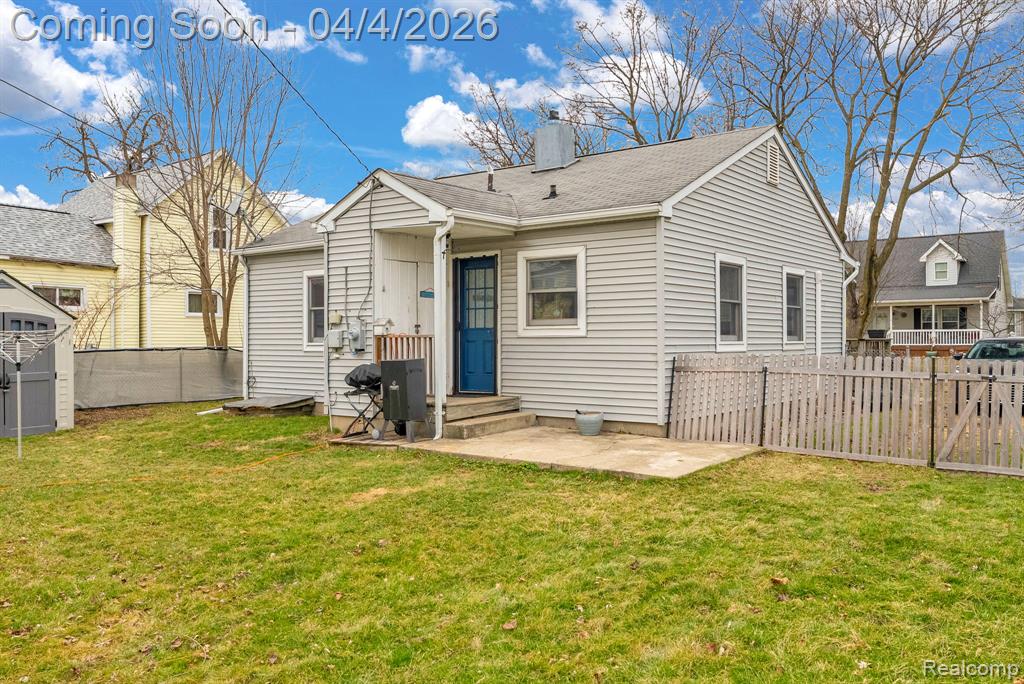 527 Turrill Avenue, Lapeer, MI 48446 — Photo 24