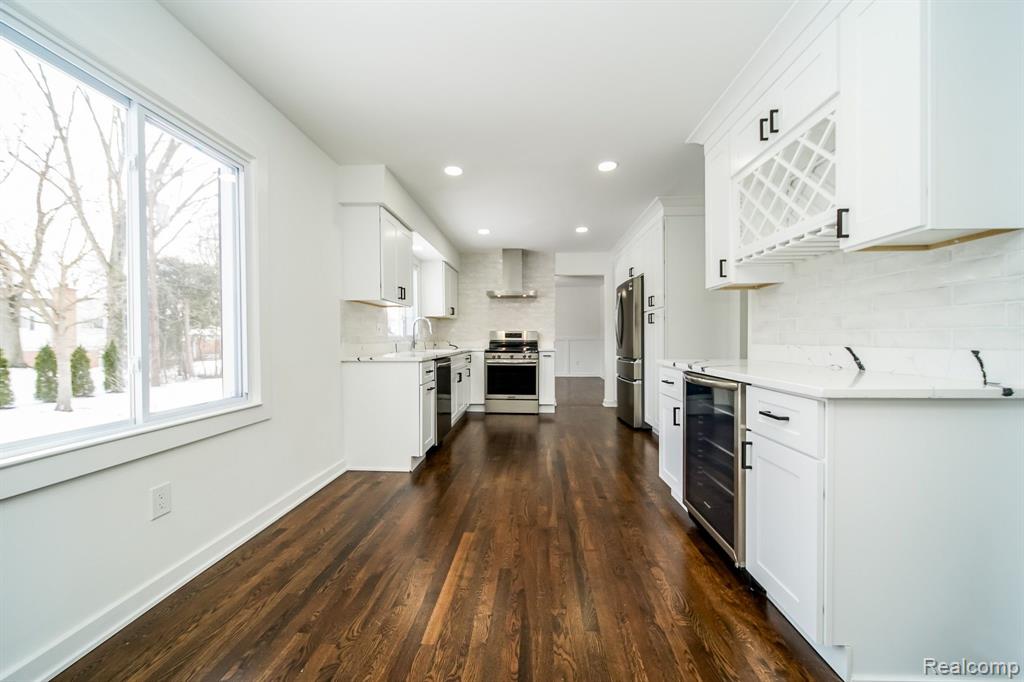 7359 SAINT AUBURN Drive, Bloomfield Hills, MI 48301 — Photo 16