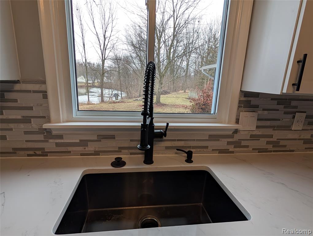 6353 Perry Road, Grand Blanc, MI 48439 — Photo 29